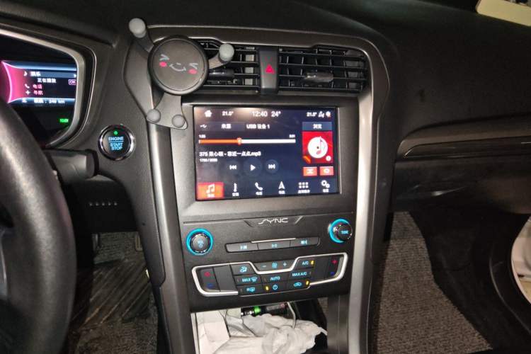 Used Ford Mondeo New Energy 2018 2.0 PHEV ZhiShang Trim Audio And AC Panel