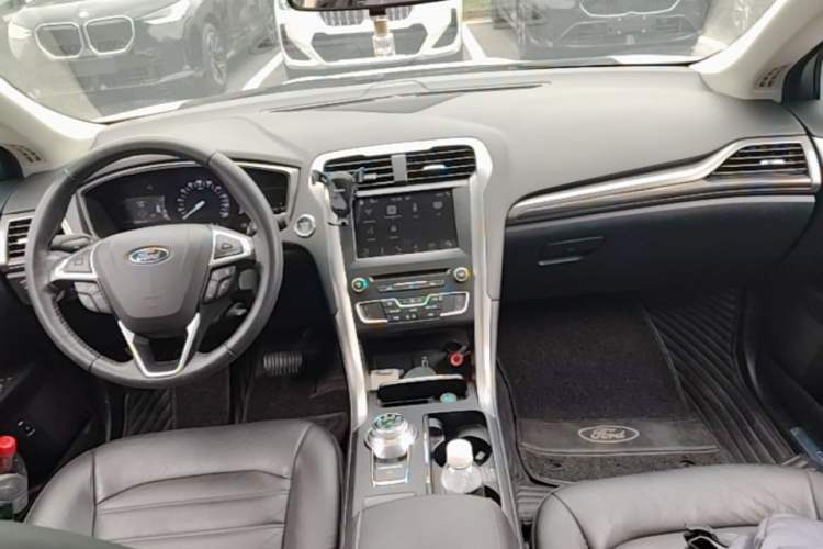 Used Ford Mondeo New Energy 2018 2.0 PHEV ZhiShang Trim Center Console