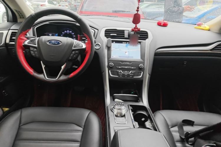 Used Ford Mondeo New Energy 2018 2.0 PHEV Smart-Controlled Fashion Edition China VI Standard Center Console