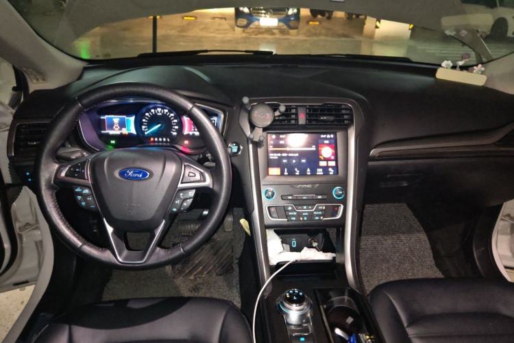 Used Ford Mondeo New Energy 2018 2.0 PHEV ZhiShang Trim Center Console