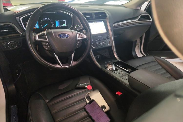 Used Ford Mondeo New Energy 2018 2.0 PHEV Smart-Controlled Fashion Edition China V Standard Center Console