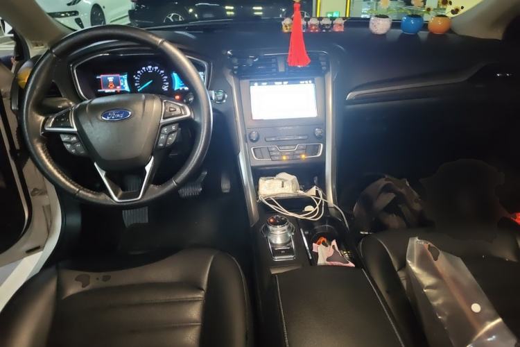Used Ford Mondeo New Energy 2018 2.0 PHEV Smart-Controlled Fashion Edition China V Standard Center Console