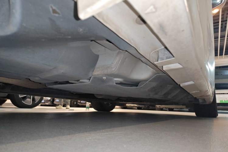 Used Ford Mondeo New Energy 2018 2.0 PHEV ZhiZun Flagship Version Chassis Rear Right