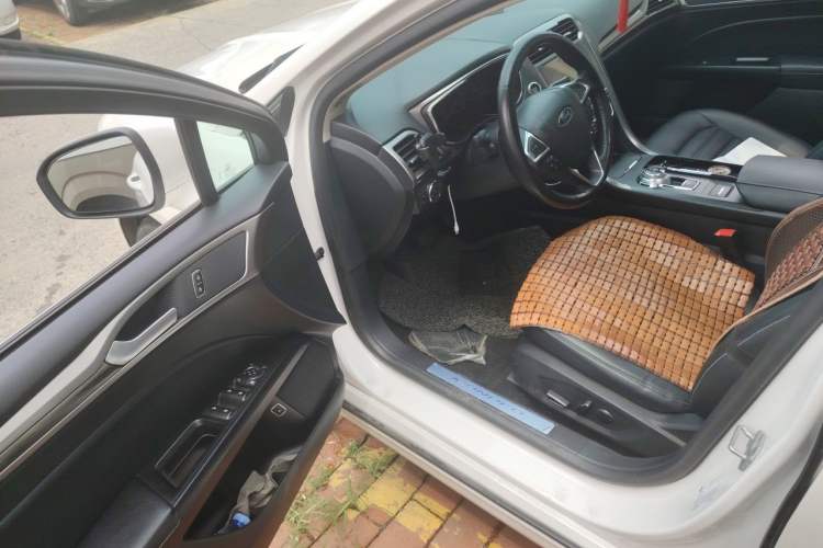 Used Ford Mondeo New Energy 2018 2.0 PHEV Smart-Controlled Fashion Edition China VI Standard Driver Seat