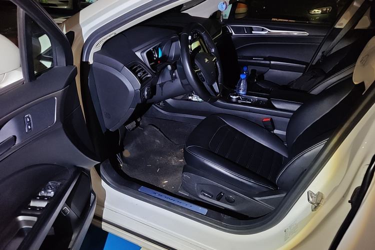 Used Ford Mondeo New Energy 2018 2.0 PHEV Smart-Control Luxury Version China VI Standard Driver Seat