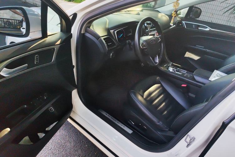 Used Ford Mondeo New Energy 2018 2.0 PHEV Smart-Control Luxury Version China V Standard Driver Seat