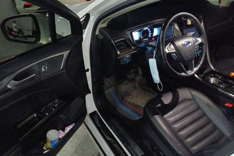 Used Ford Mondeo New Energy 2018 2.0 PHEV Smart-Controlled Fashion Edition China VI Standard Driver Seat