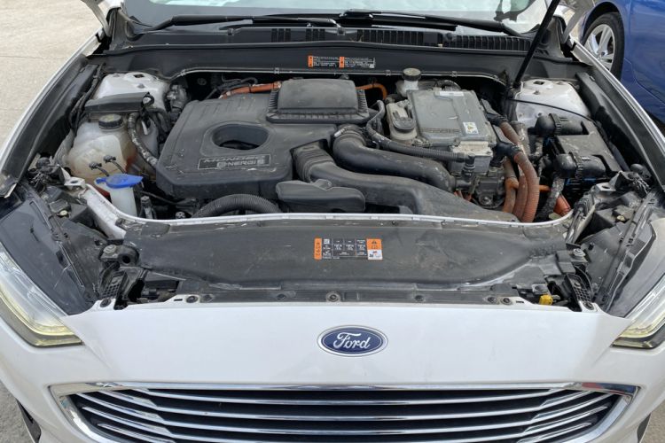 Used Ford Mondeo New Energy 2018 2.0 PHEV Smart-Controlled Fashion Edition China V Standard Engine Bay