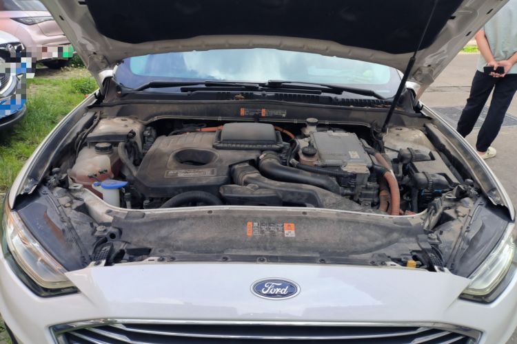 Used Ford Mondeo New Energy 2018 2.0 PHEV ZhiShang Trim Engine Bay