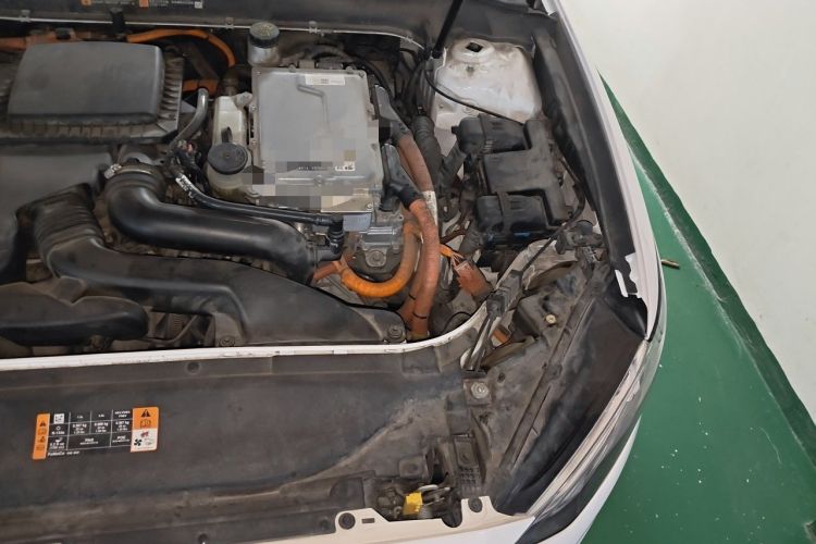 Used Ford Mondeo New Energy 2018 2.0 PHEV ZhiShang Trim Engine Bay Left