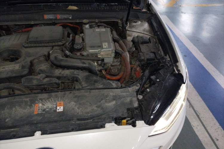 Used Ford Mondeo New Energy 2018 2.0 PHEV Smart-Controlled Fashion Edition China VI Standard Engine Bay Left