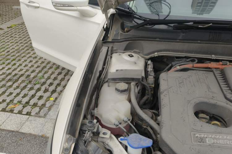 Used Ford Mondeo New Energy 2018 2.0 PHEV ZhiShang Trim Engine Bay Right