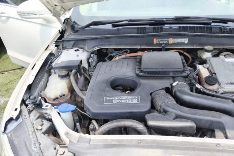 Used Ford Mondeo New Energy 2018 2.0 PHEV ZhiShang Trim Engine Bay Right