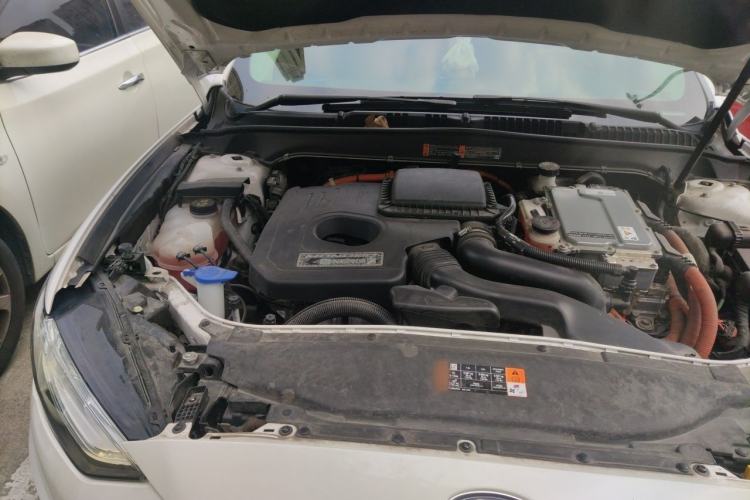 Used Ford Mondeo New Energy 2018 2.0 PHEV Smart-Controlled Fashion Edition China VI Standard Engine Bay Right