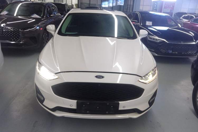 Used Ford Mondeo New Energy 2018 2.0 PHEV Smart-Controlled Fashion Edition China VI Standard Exterior 1
