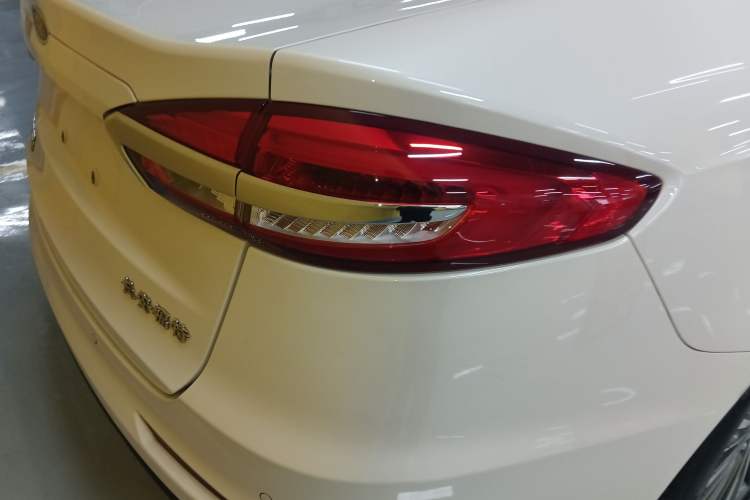 Used Ford Mondeo New Energy 2018 2.0 PHEV Smart-Controlled Fashion Edition China VI Standard Exterior 2
