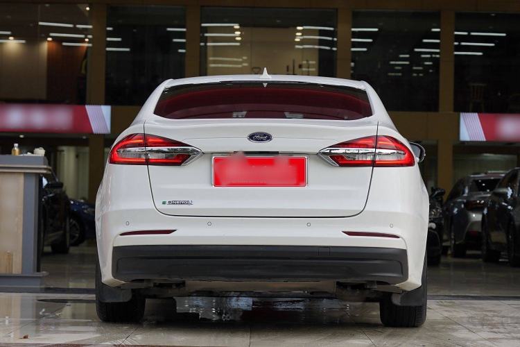 Used Ford Mondeo New Energy 2018 2.0 PHEV Smart-Controlled Fashion Edition China VI Standard Exterior 3