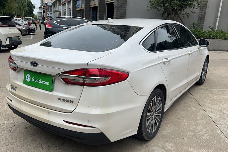 Used Ford Mondeo New Energy 2018 2.0 PHEV Smart-Controlled Fashion Edition China VI Standard Exterior 3