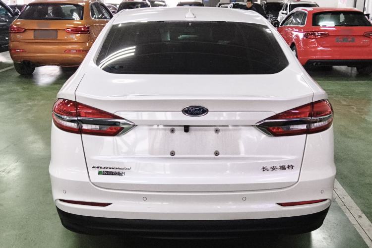 Used Ford Mondeo New Energy 2018 2.0 PHEV Smart-Controlled Fashion Edition China VI Standard Exterior 4