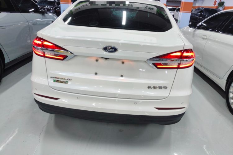 Used Ford Mondeo New Energy 2018 2.0 PHEV Smart-Controlled Fashion Edition China VI Standard Exterior 4