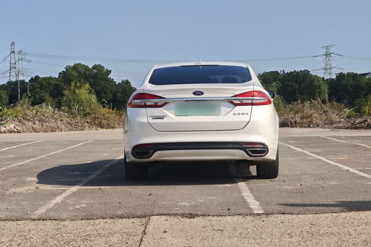 Used Ford Mondeo New Energy 2018 2.0 PHEV Smart-Controlled Fashion Edition China VI Standard Exterior 4