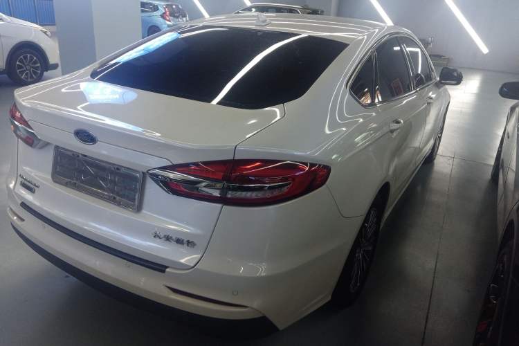 Used Ford Mondeo New Energy 2018 2.0 PHEV Smart-Controlled Fashion Edition China VI Standard Exterior 5