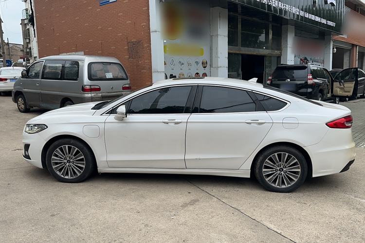 Used Ford Mondeo New Energy 2018 2.0 PHEV Smart-Controlled Fashion Edition China VI Standard Exterior 5