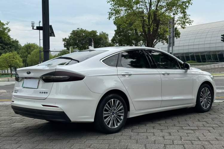 Used Ford Mondeo New Energy 2018 2.0 PHEV Smart-Controlled Fashion Edition China VI Standard Exterior 6