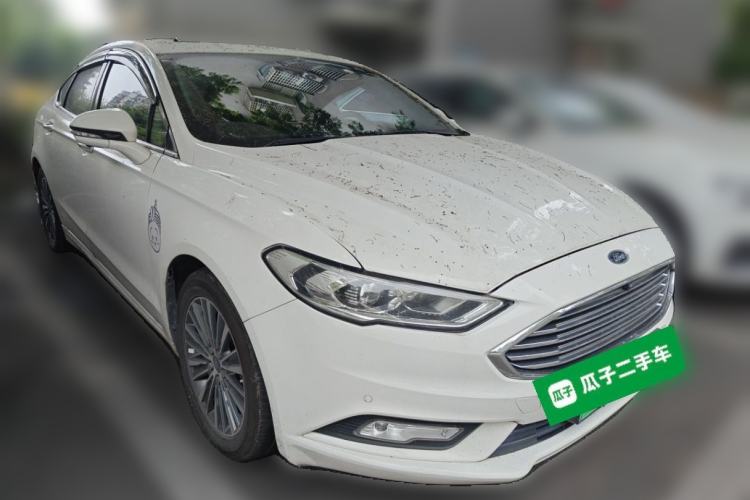 Used Ford Mondeo New Energy 2018 2.0 PHEV Zhihao Trim Front Right 45 Deg