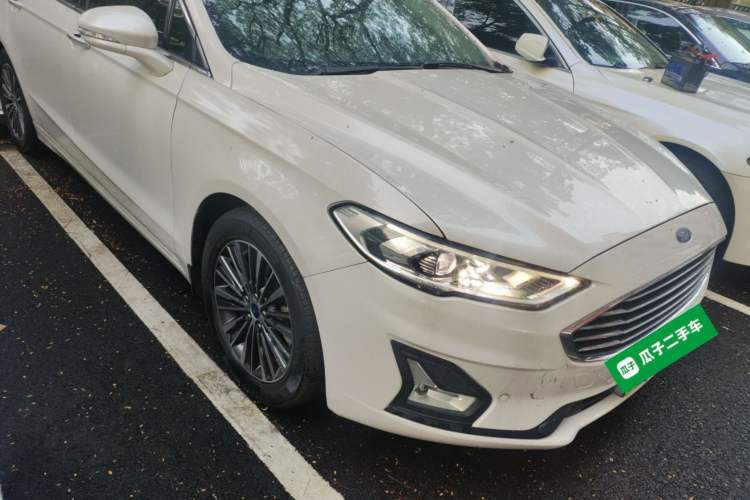 Used Ford Mondeo New Energy 2018 2.0 PHEV Smart-Control Luxury Version China VI Standard Front Right 45 Deg