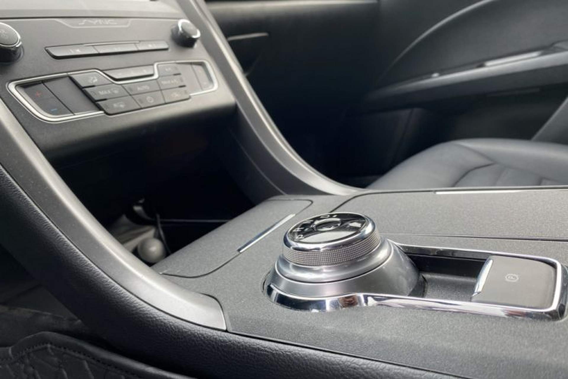 Used Ford Mondeo New Energy 2018 2.0 PHEV Smart-Controlled Fashion Edition China V Standard Gear Lever