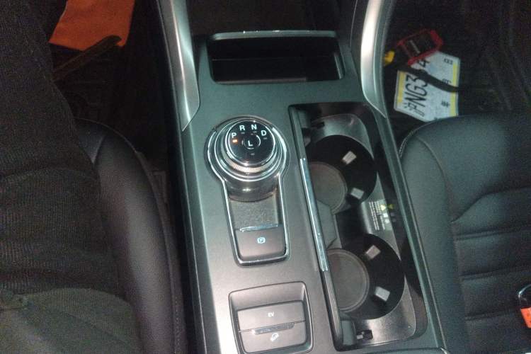 Used Ford Mondeo New Energy 2018 2.0 PHEV Smart-Controlled Fashion Edition China VI Standard Gear Lever