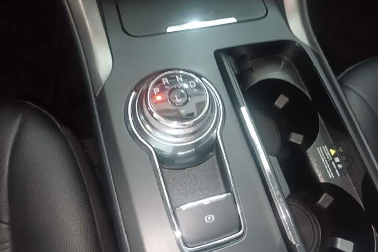 Used Ford Mondeo New Energy 2018 2.0 PHEV Smart-Controlled Fashion Edition China V Standard Gear Lever