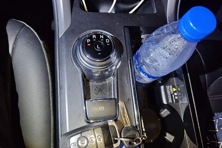 Used Ford Mondeo New Energy 2018 2.0 PHEV Smart-Control Luxury Version China VI Standard Gear Lever