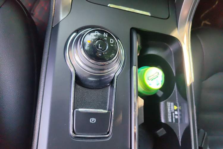 Used Ford Mondeo New Energy 2018 2.0 PHEV Smart-Control Luxury Version China V Standard Gear Lever