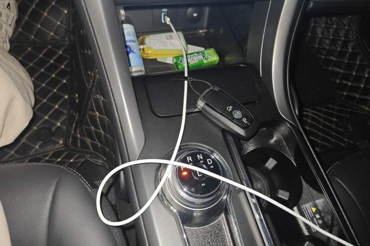 Used Ford Mondeo New Energy 2018 2.0 PHEV Smart-Controlled Fashion Edition China V Standard Gear Lever