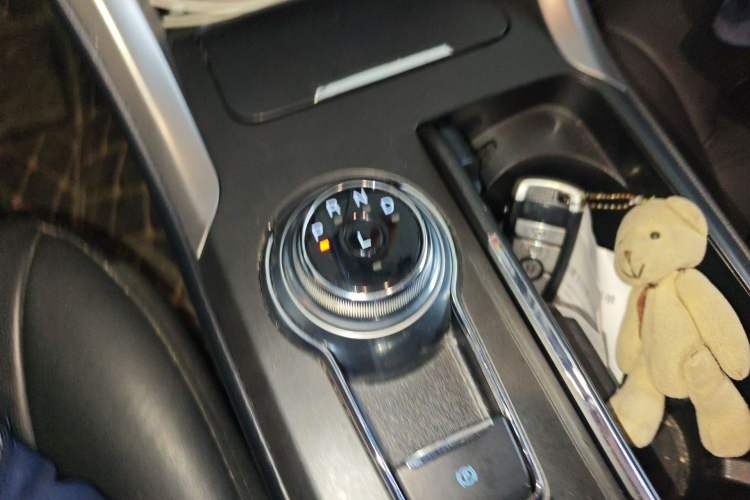 Used Ford Mondeo New Energy 2018 2.0 PHEV Zhihao Trim Gear Lever