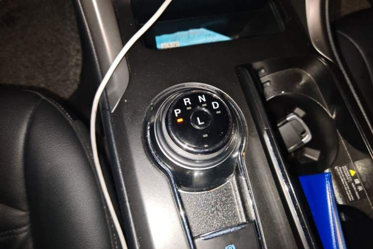 Used Ford Mondeo New Energy 2018 2.0 PHEV ZhiShang Trim Gear Lever