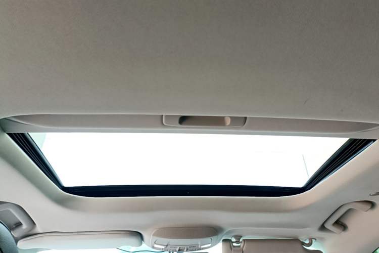 Used Ford Mondeo New Energy 2018 2.0 PHEV Smart-Controlled Fashion Edition China VI Standard Headliner