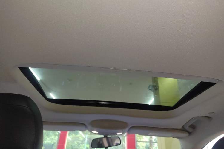 Used Ford Mondeo New Energy 2018 2.0 PHEV Smart-Controlled Fashion Edition China VI Standard Headliner