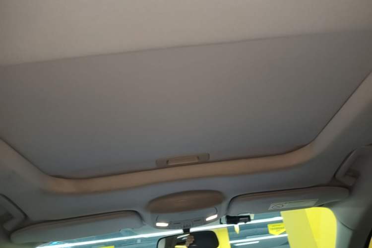 Used Ford Mondeo New Energy 2018 2.0 PHEV Smart-Controlled Fashion Edition China VI Standard Headliner