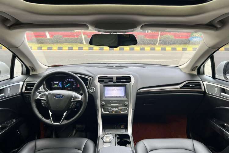 Used Ford Mondeo New Energy 2018 2.0 PHEV Smart-Controlled Fashion Edition China V Standard Interior 1