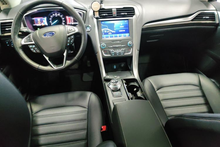 Used Ford Mondeo New Energy 2018 2.0 PHEV Smart-Controlled Fashion Edition China VI Standard Interior 2