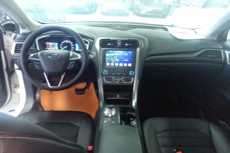 Used Ford Mondeo New Energy 2018 2.0 PHEV Smart-Controlled Fashion Edition China VI Standard Interior 2
