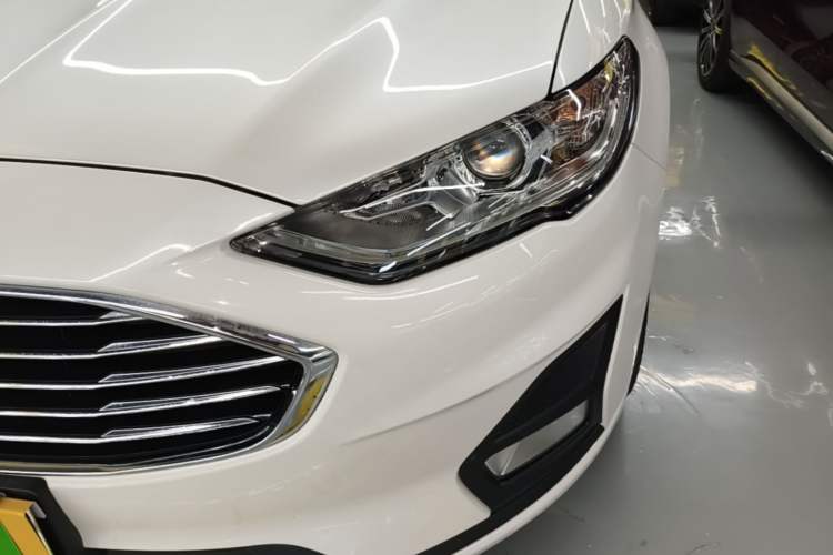 Used Ford Mondeo New Energy 2018 2.0 PHEV Smart-Controlled Fashion Edition China VI Standard Left Front Headlight