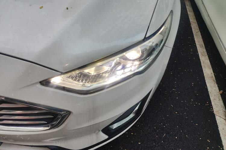 Used Ford Mondeo New Energy 2018 2.0 PHEV Smart-Control Luxury Version China VI Standard Left Front Headlight