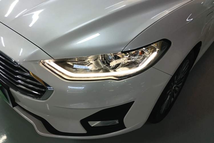 Used Ford Mondeo New Energy 2018 2.0 PHEV Smart-Controlled Fashion Edition China VI Standard Left Front Headlight