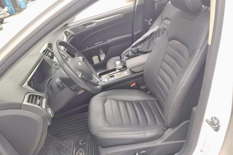 Used Ford Mondeo New Energy 2018 2.0 PHEV ZhiShang Trim Left Front Seat