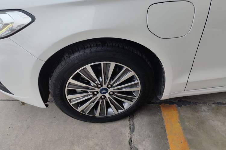 Used Ford Mondeo New Energy 2018 2.0 PHEV Smart-Controlled Fashion Edition China VI Standard Left Front Wheel Hub