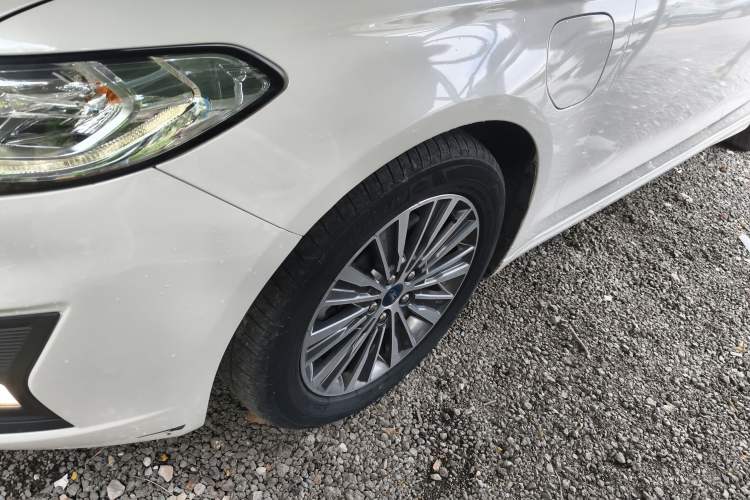 Used Ford Mondeo New Energy 2018 2.0 PHEV Smart-Controlled Fashion Edition China VI Standard Left Front Wheel Hub